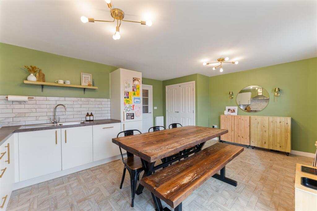 Kitchen Diner