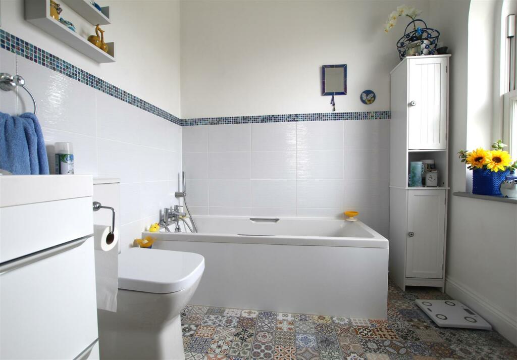 Ensuite
