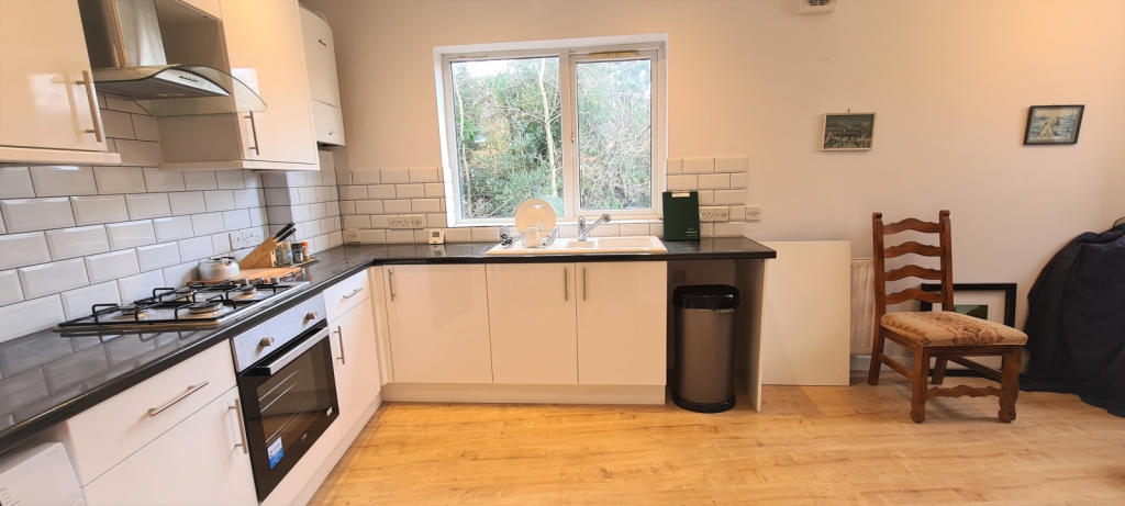 KITCHEN-DINER
