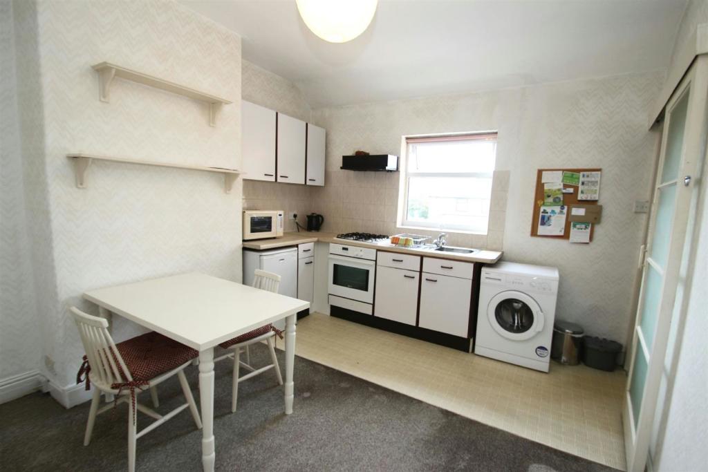 Dining Kitchen.jpg