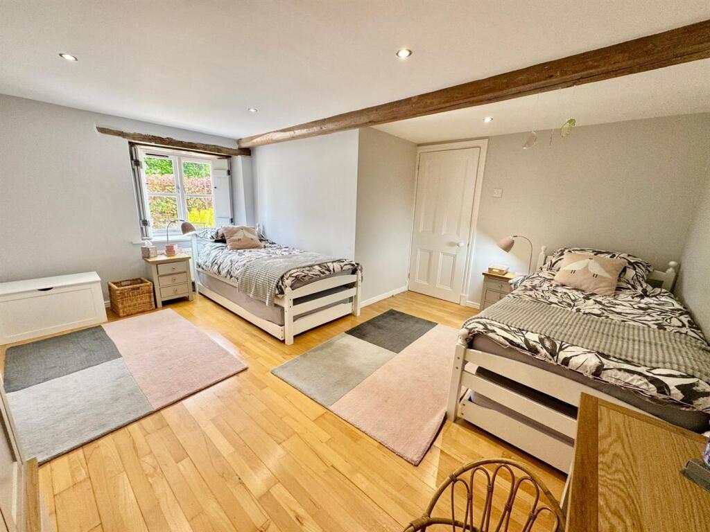 PHOTO-2025-05-18-18-17-01 (14).jpg