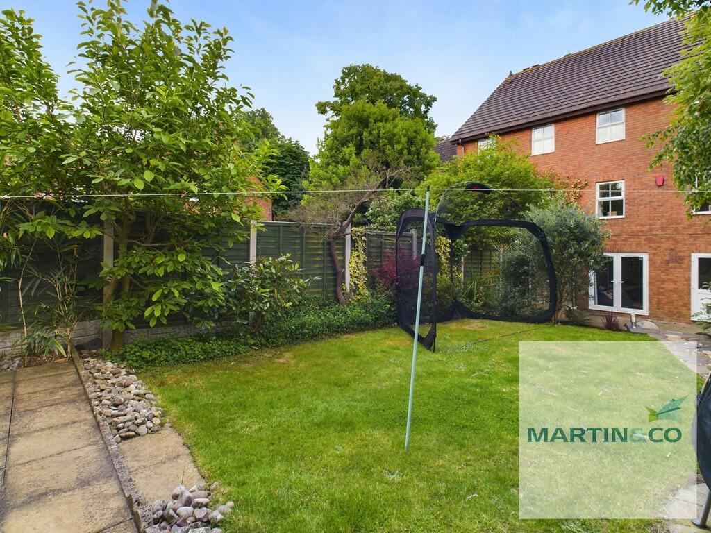 CAM03663G0-PR0032...