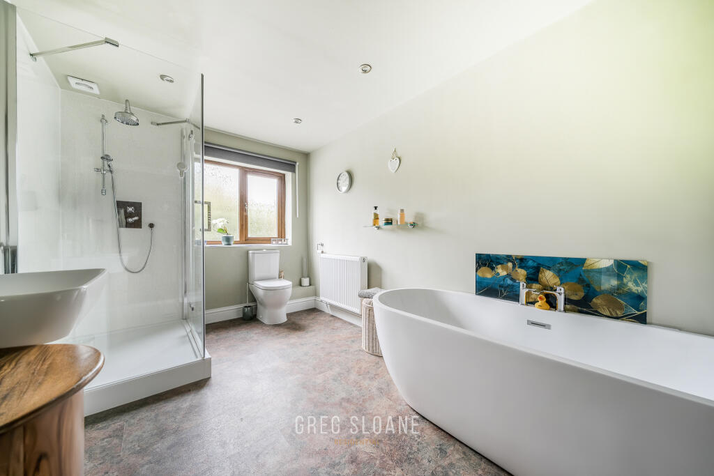 1340289-9-68b9d5db87f5c