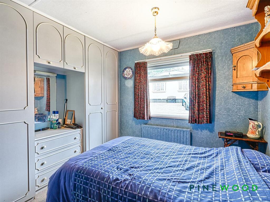 bed 1