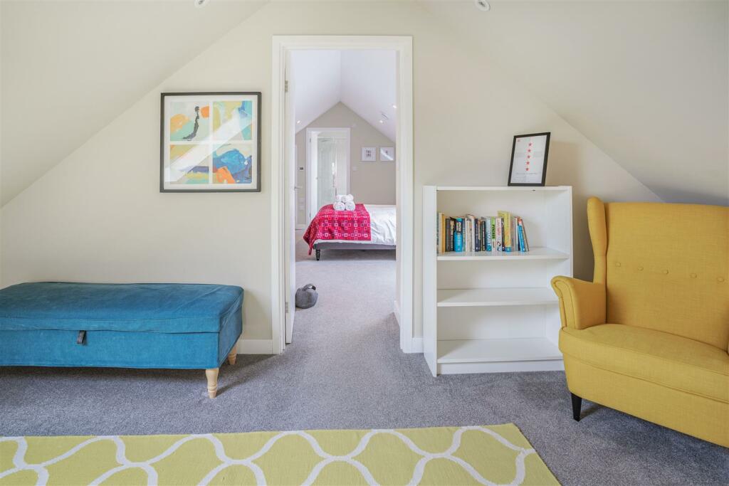 8508933-interior20.jpg