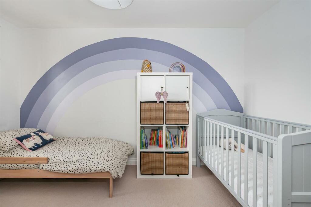 BEDROOM 2