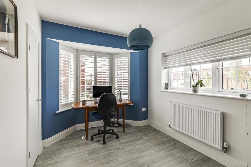 2 Meadowsweet Way, Newport, Saffron Walden, CB11 3