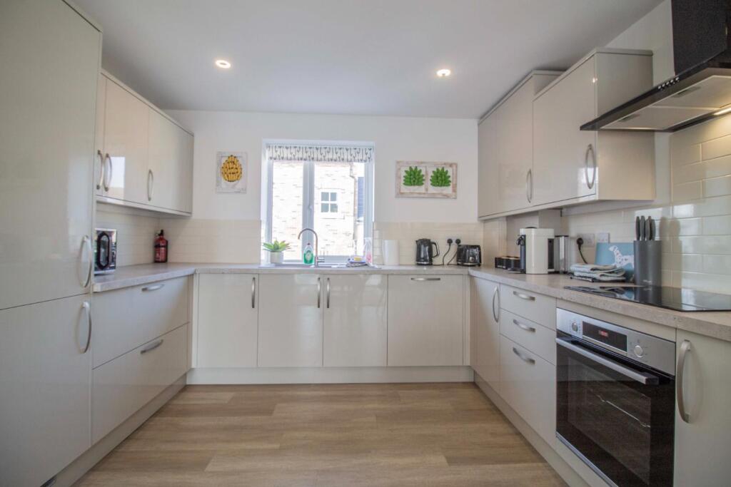 Apartment 7, Saddler Court [Open-Plan Kitchen] 01.