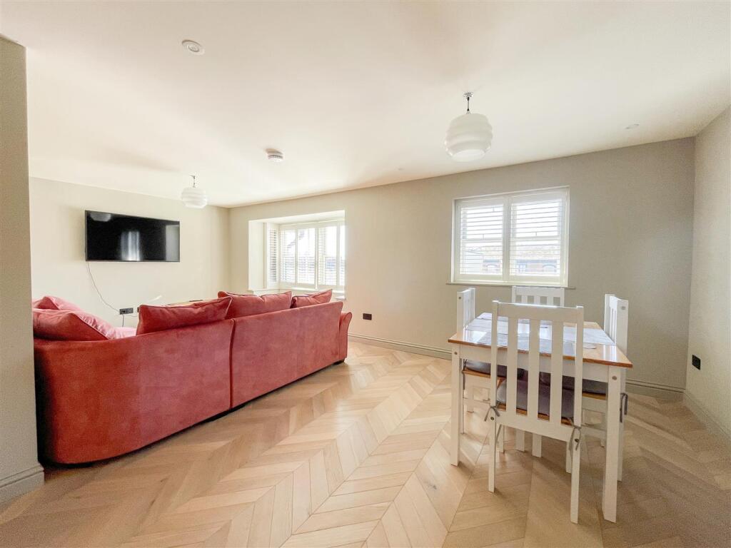 Living Room/ Kitchen