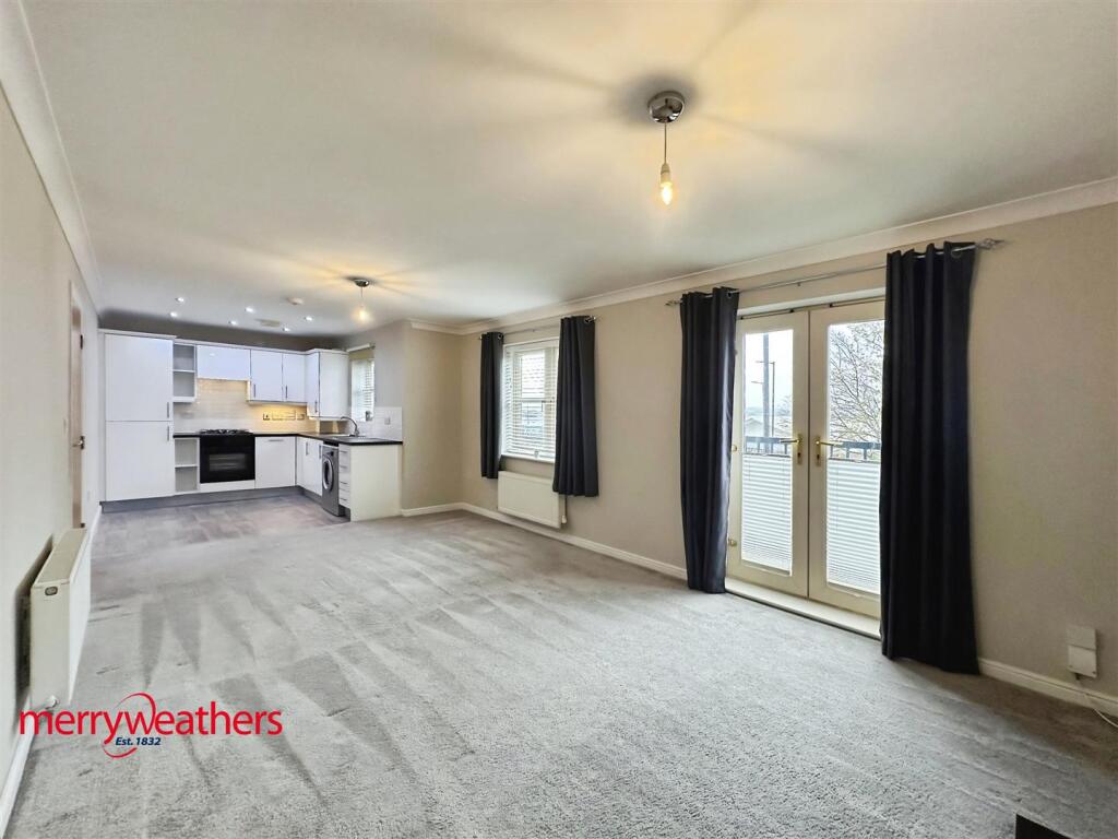 Lounge/Kitchen