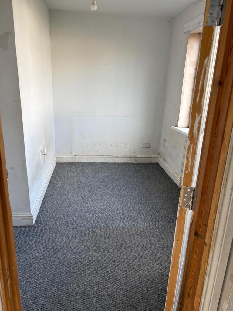 kitchens bedrooms and bathrooms