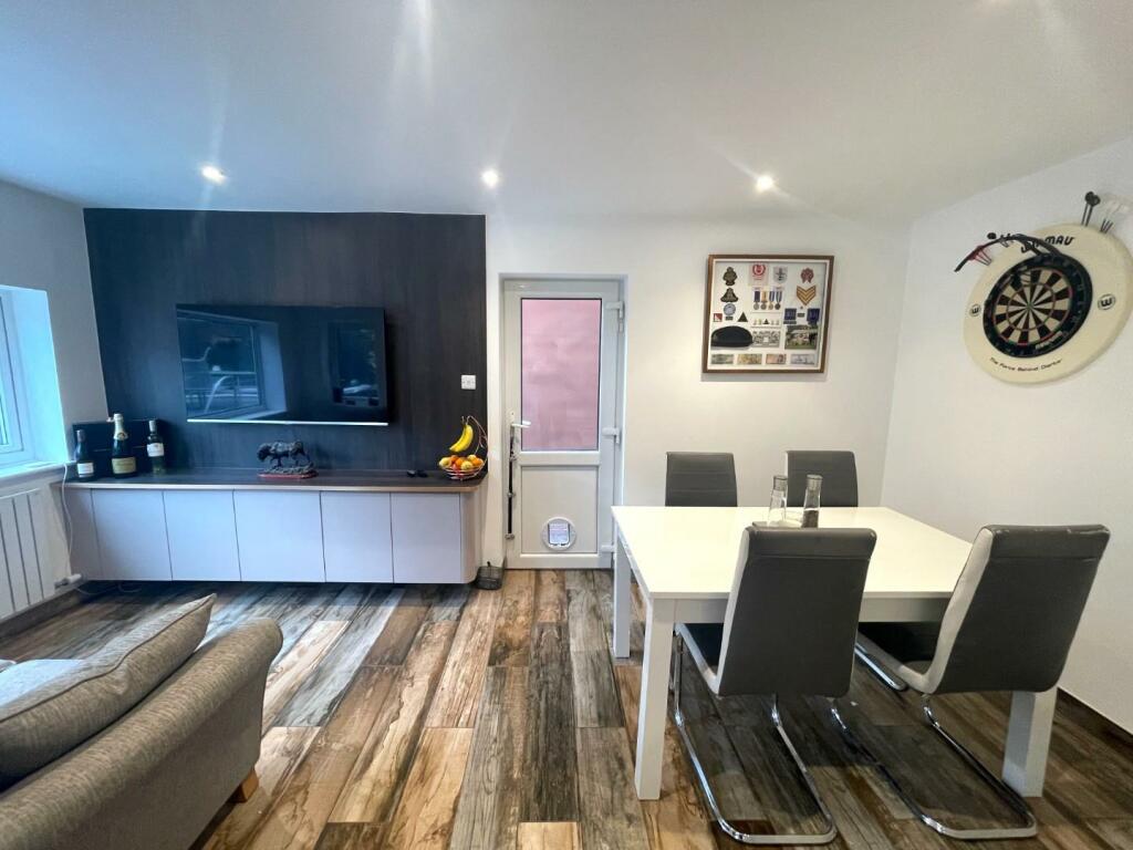 Dining area two.JPG