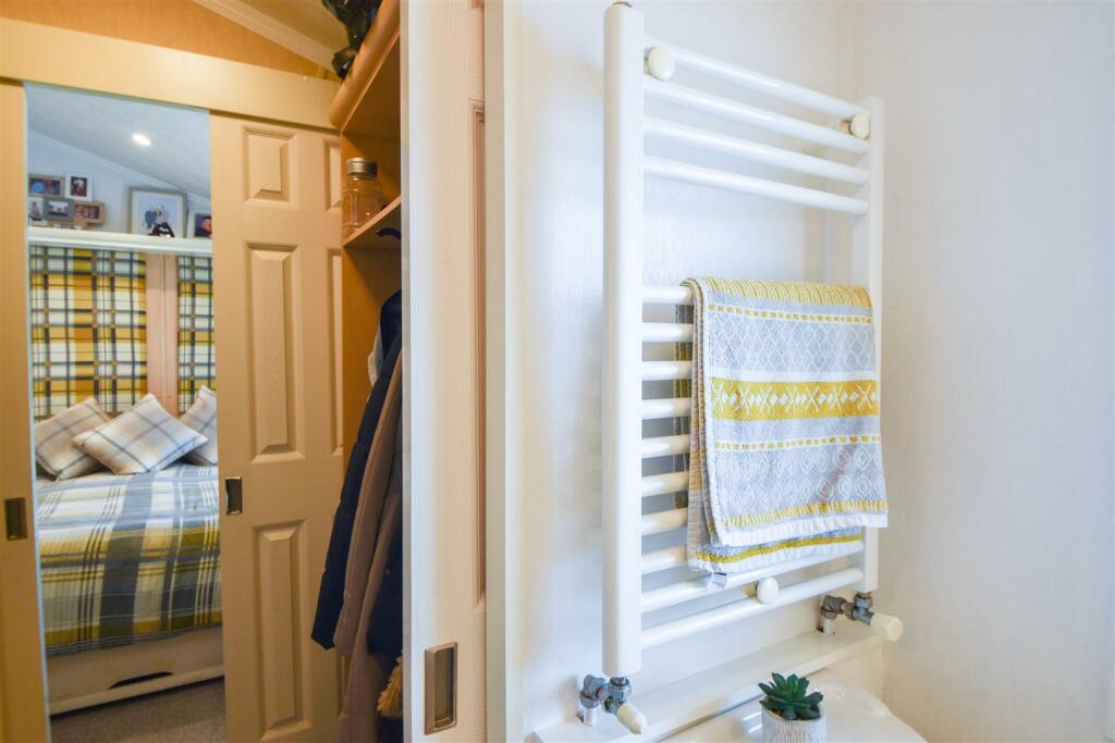 Ensuite Dressing