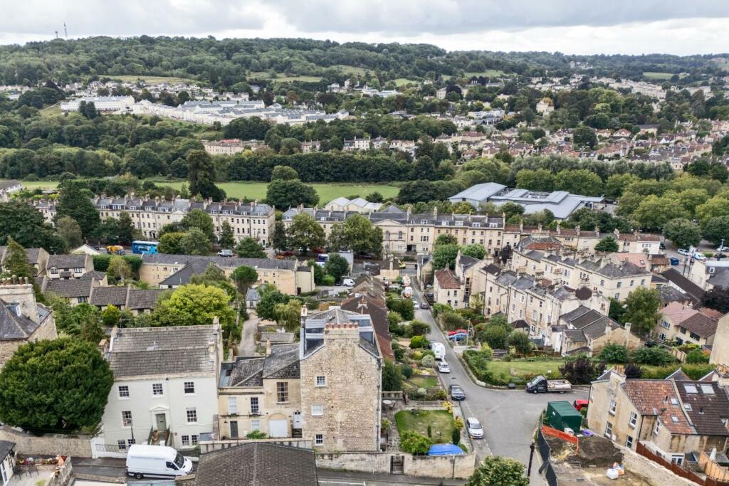Flat 5, 28, Upper East Hayes Bath, BA1 6LP - Aeria