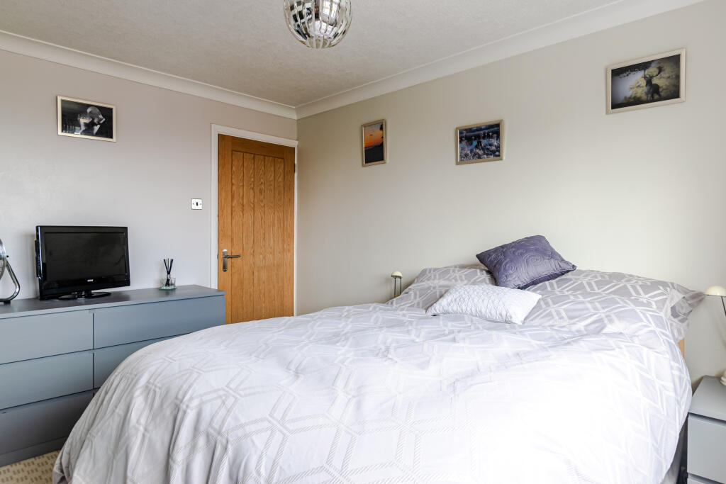 bedroom1b