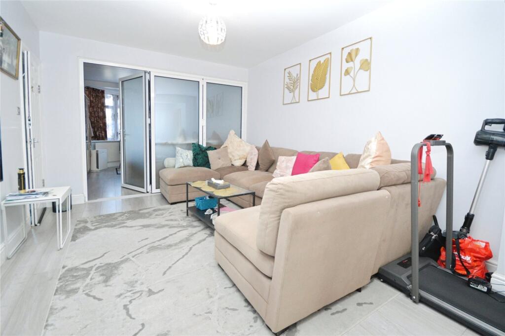 Living/Dining Room