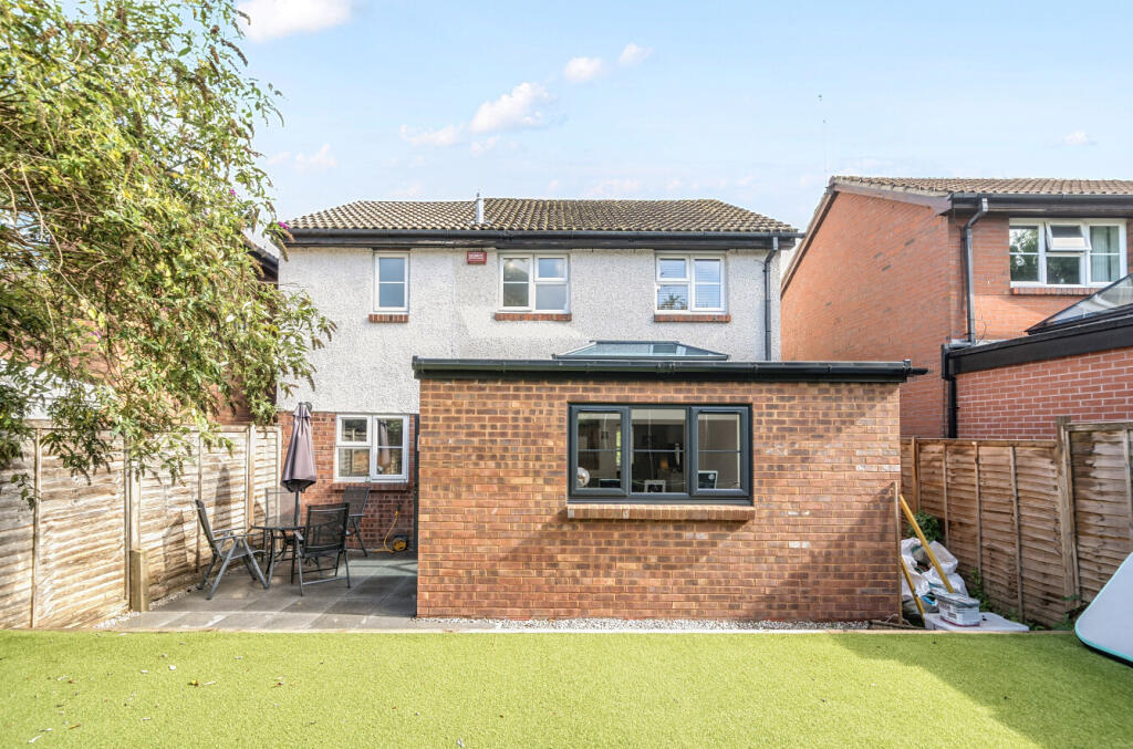 1349999-6-68c1d07...