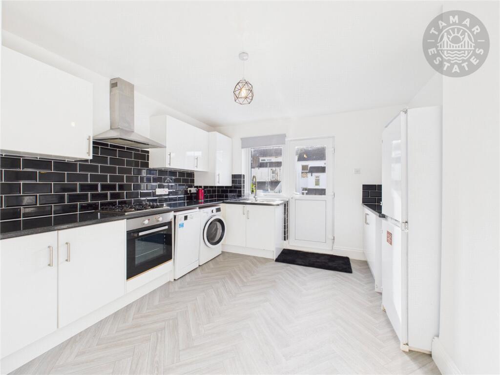 Kitchen/Breakfast Rm