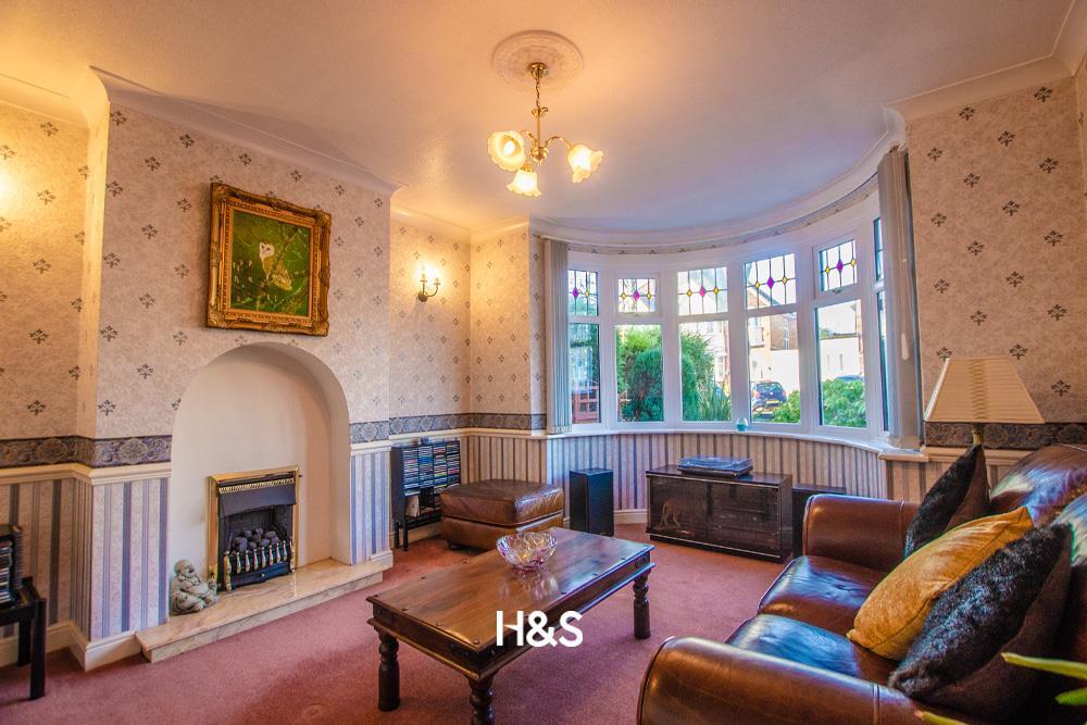 27 Studland Road - front reception.jpg