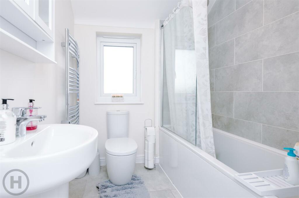 Family Bathroom.jpg