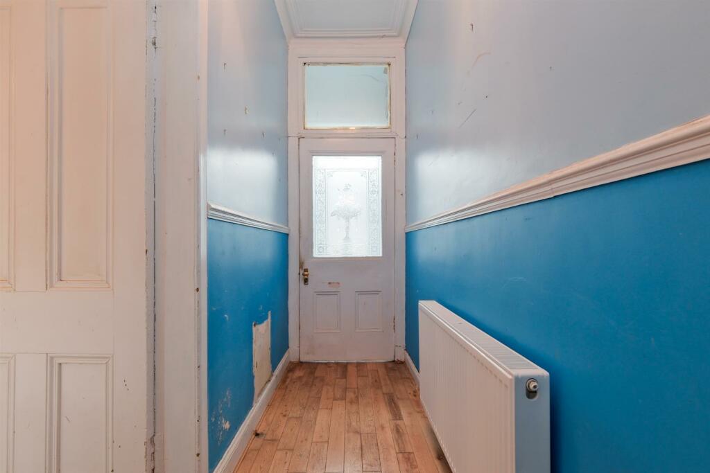 011-76 Hirst Road Harthill, ML7 5TL.jpg