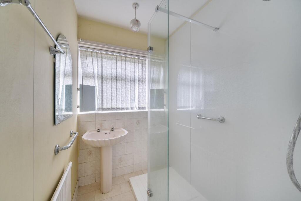 shower room.jpg