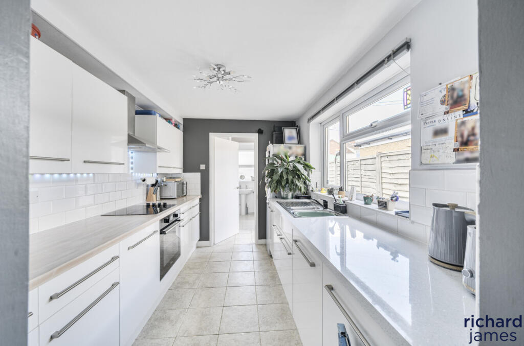 952216707b754d2eaf010abed79dc763