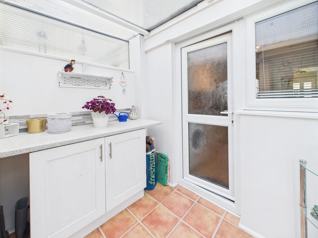 CAM02089G0-PR0525...