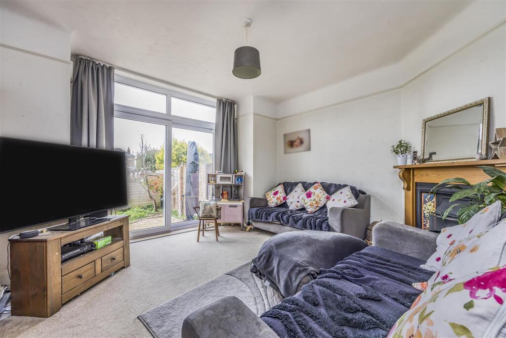 12 Cosham Park Avenue, Cosham-PorticoMarketing-Sol
