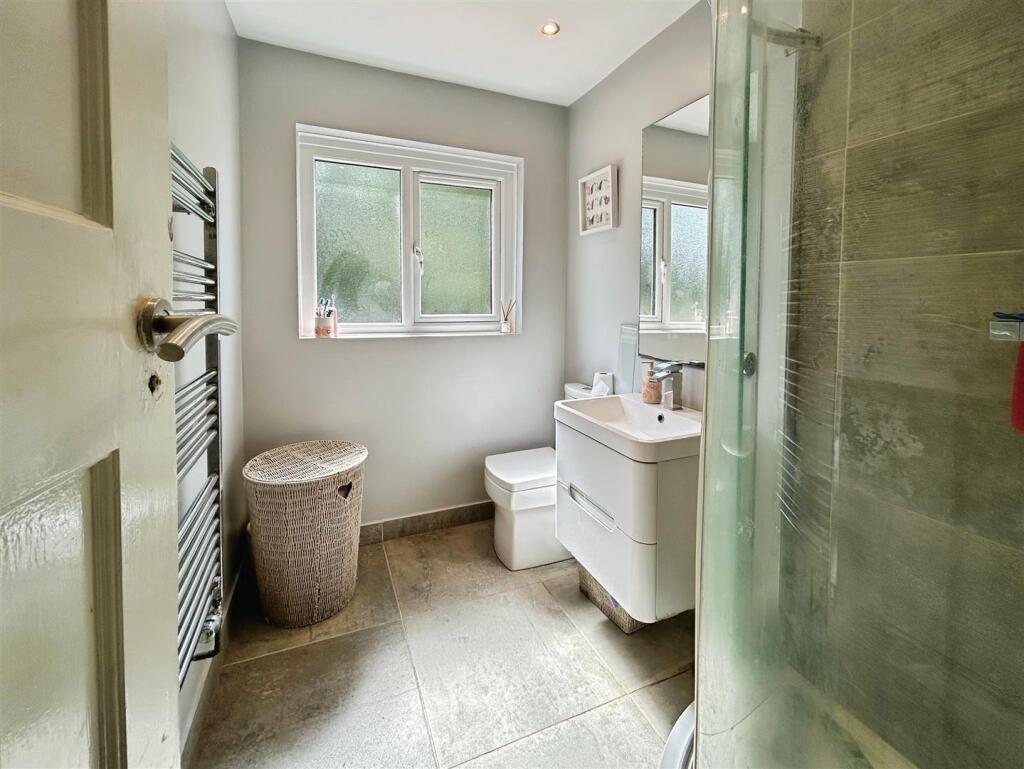 f4a00e90--4DA1-B20B-31A894C9AF2B-40231-00001A6F224