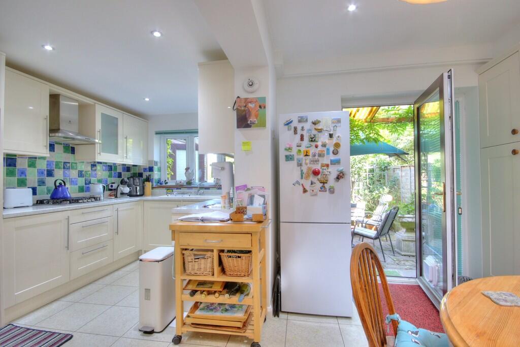 Kitchen 4