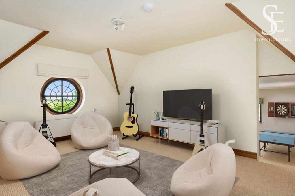 Music Room/Bedroom 5