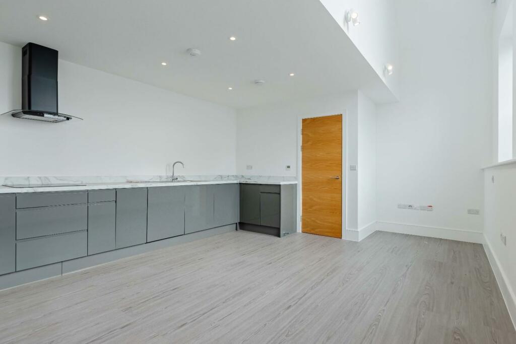 Caxton_House_12.JPG