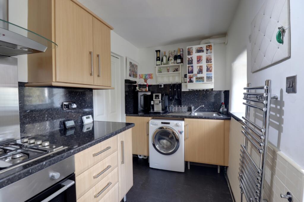 Kitchen 1a
