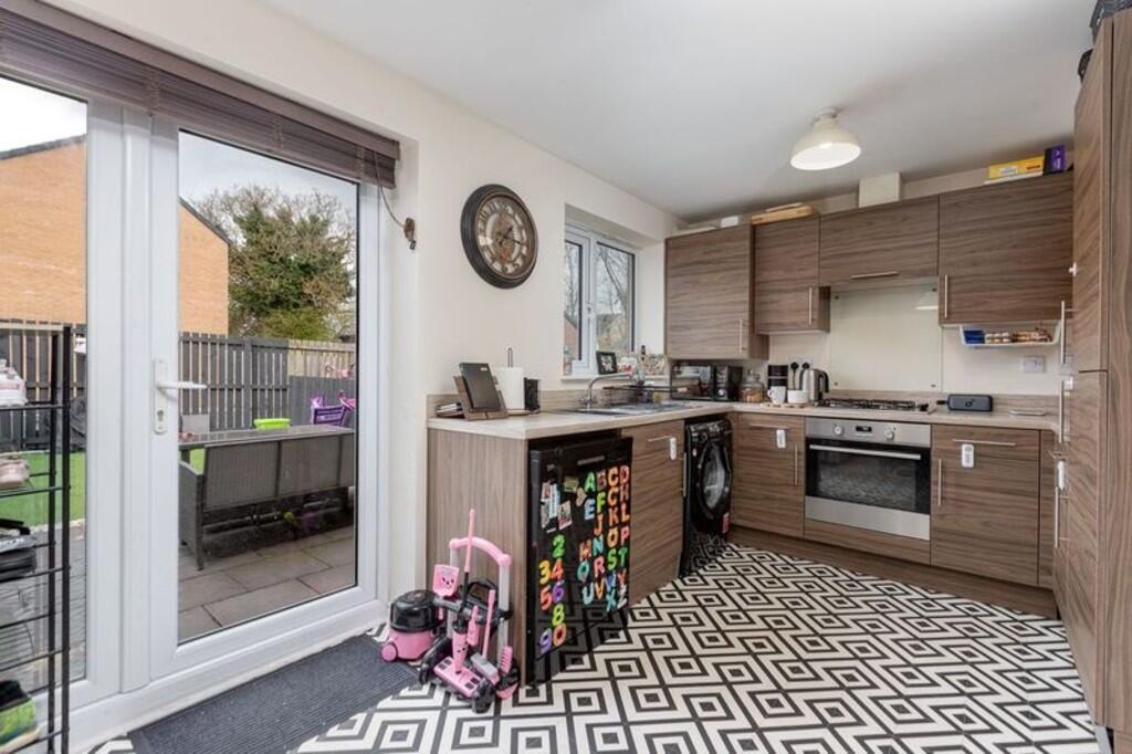Dining kitchen