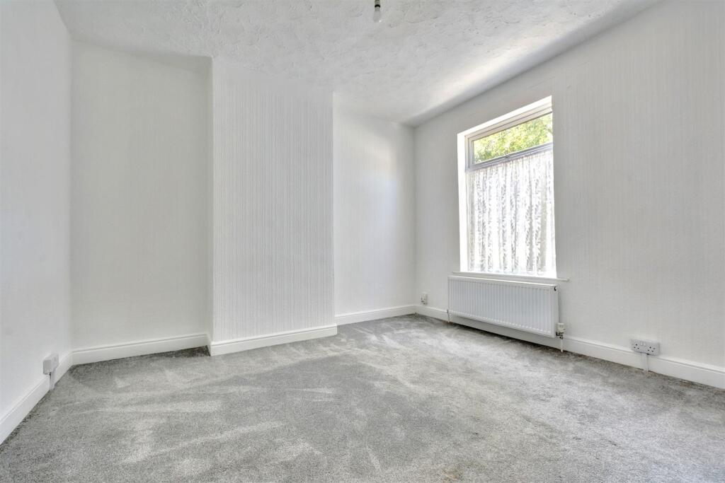 Bedroom One_1.jpeg