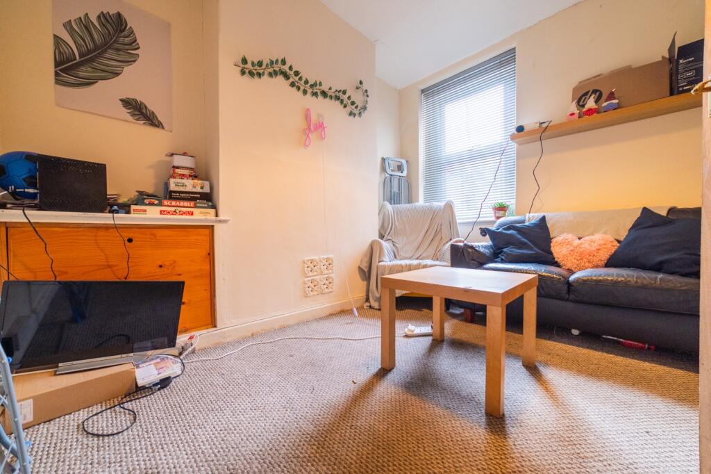 Call 02920 454555 to secure your viewing_6