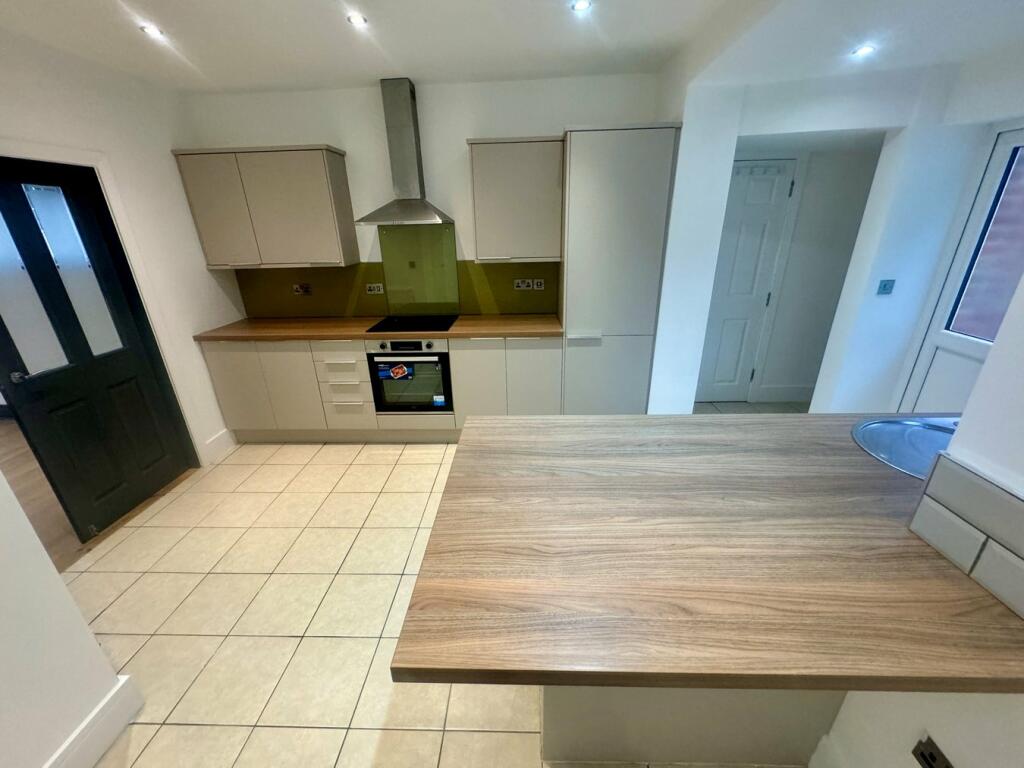 Fitted Kitchen
