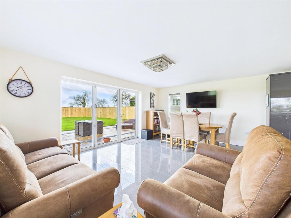 Open Plan Kitchen/Dining/Living Room