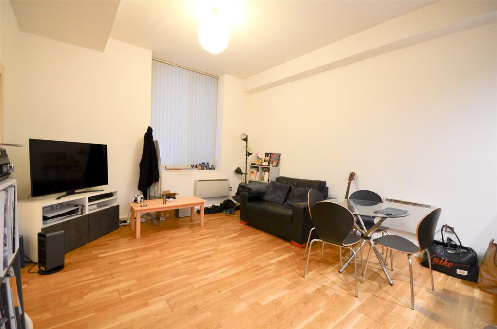 Lounge 2