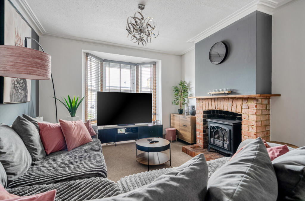 1346141-9-68b5e20...