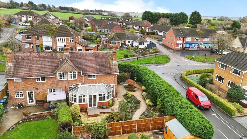 aaf252b7--4F27-88C7-8EB7FF692BA3-89974-000018AC331