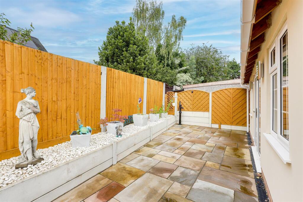 IMG_7852-IMG_7856 copy.jpg