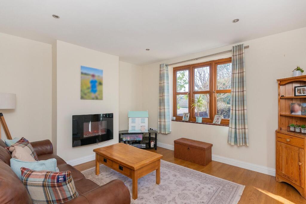 1O3GRFY - Reception B.jpg