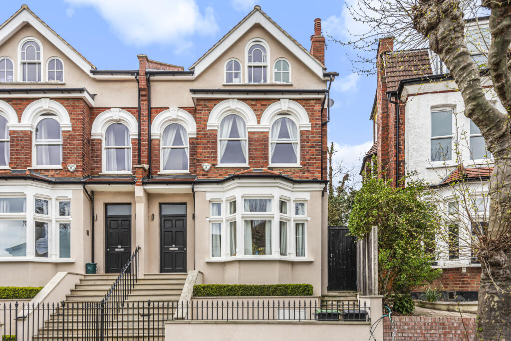 Six bedroom home to rent