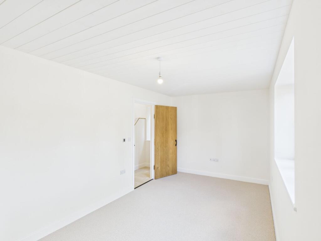 Bedroom 2 2