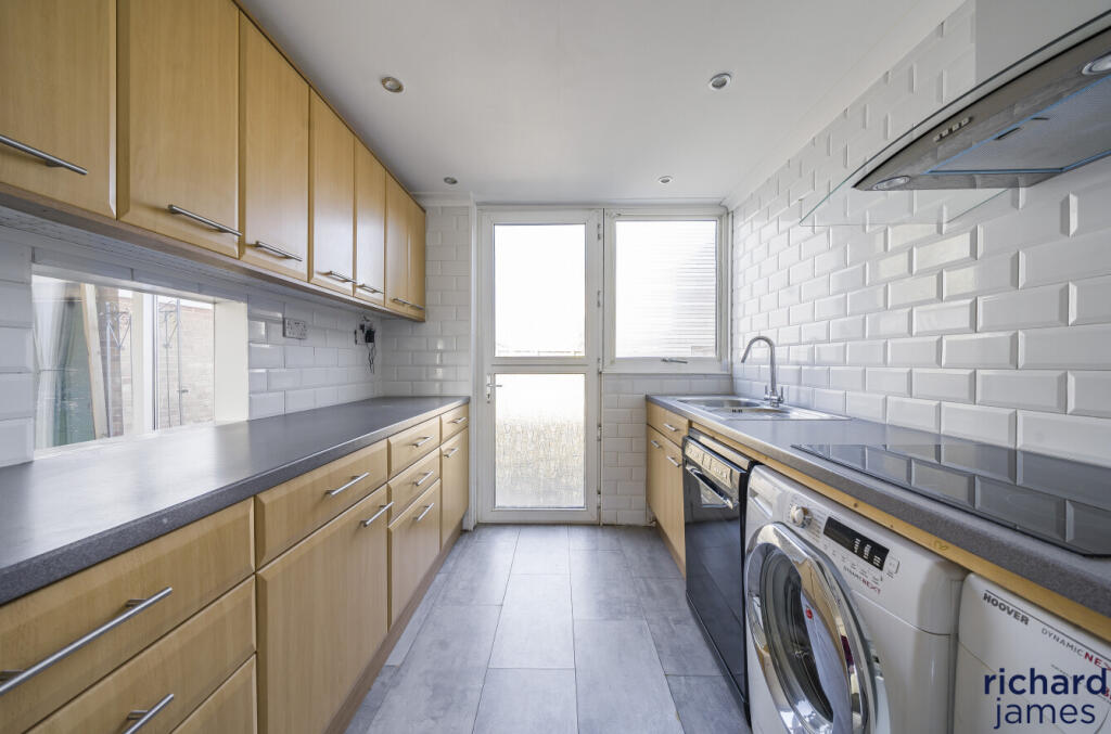 a28f4e0633764496a919882bcaa71e44