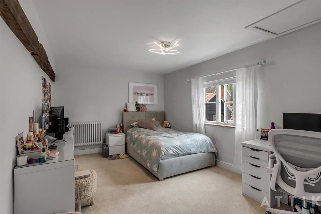 24 Newmarket Road, Norwich, NR46UE (37).jpg