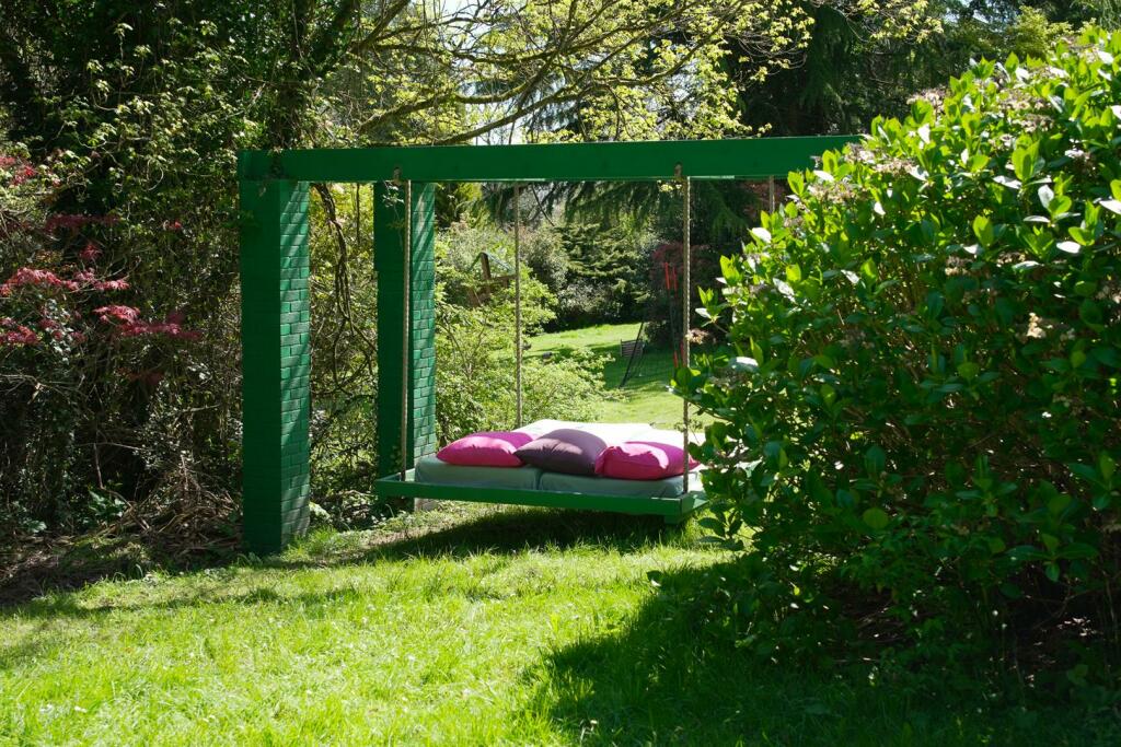 Relaxation Bed
