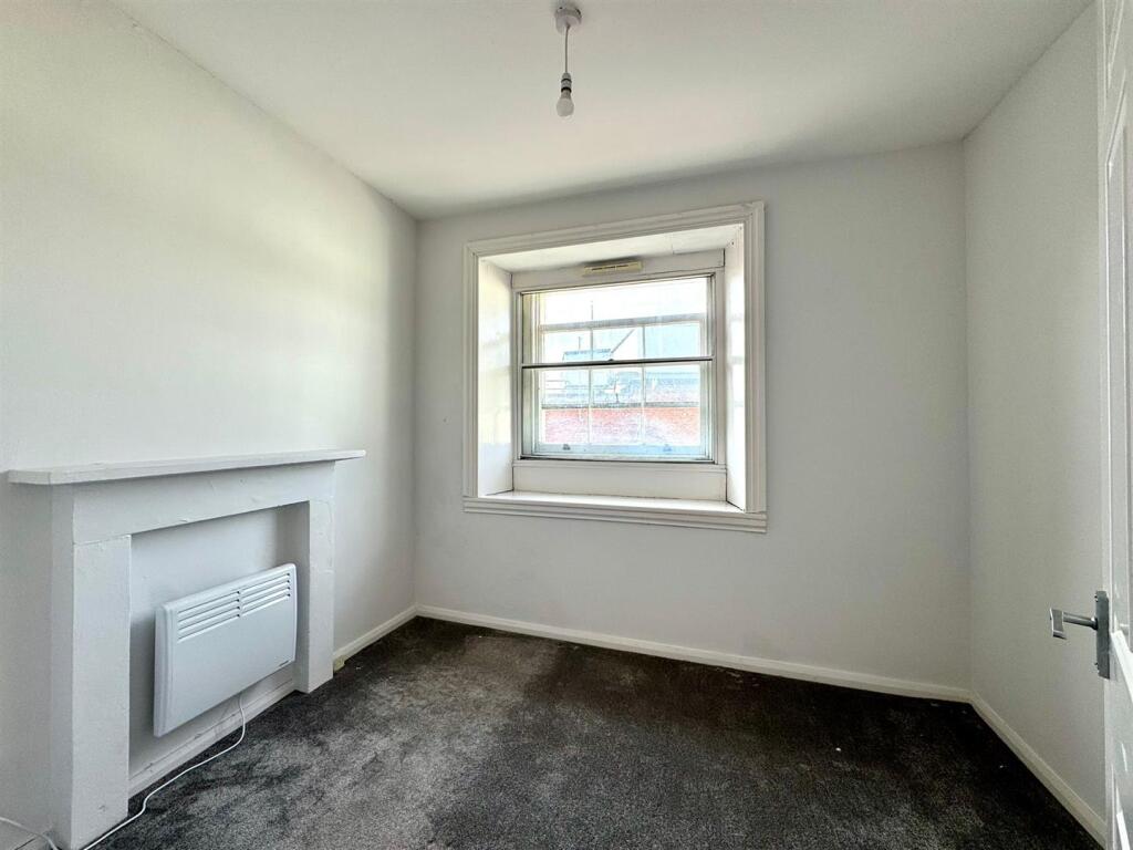 Bedroom 2.jpeg